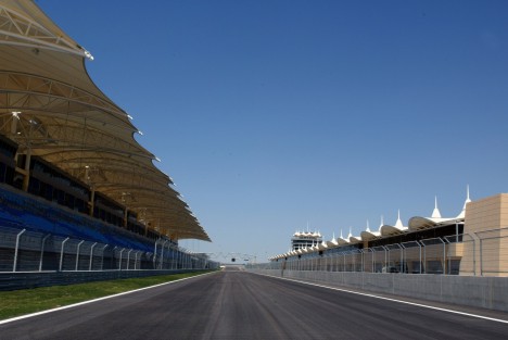Start/mål langsiden
(Foto: Bahrain International Circuit)